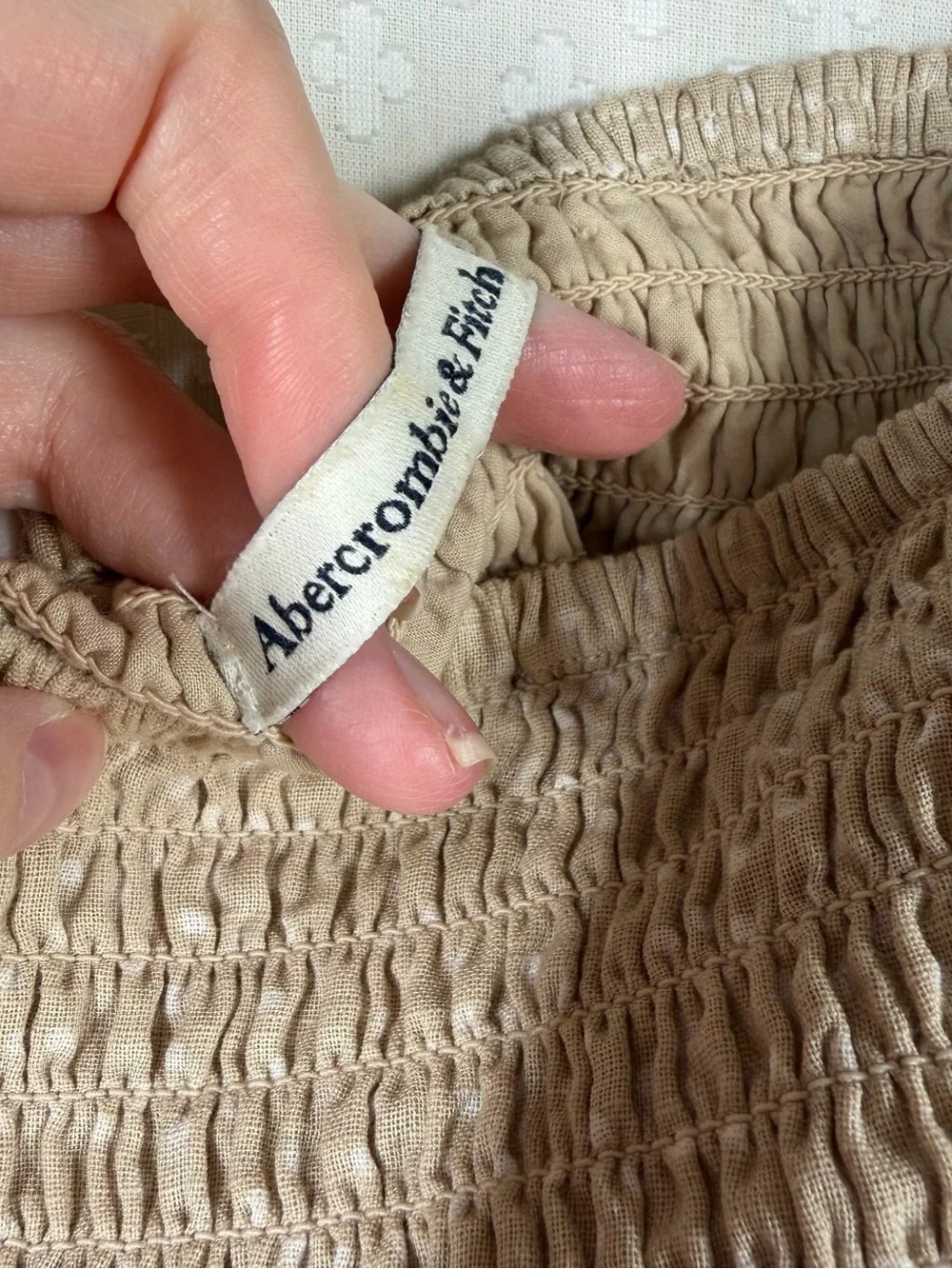 Abercrombie & Fitch Tan Cream Dot Print Smocked Puff Sleeve‎ Top